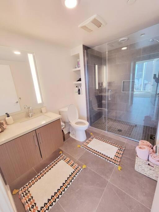 Apartment Bayview Lux One-bedroom 1min To Petco Park Convention Center Gaslamp Pool, Hot Tub
