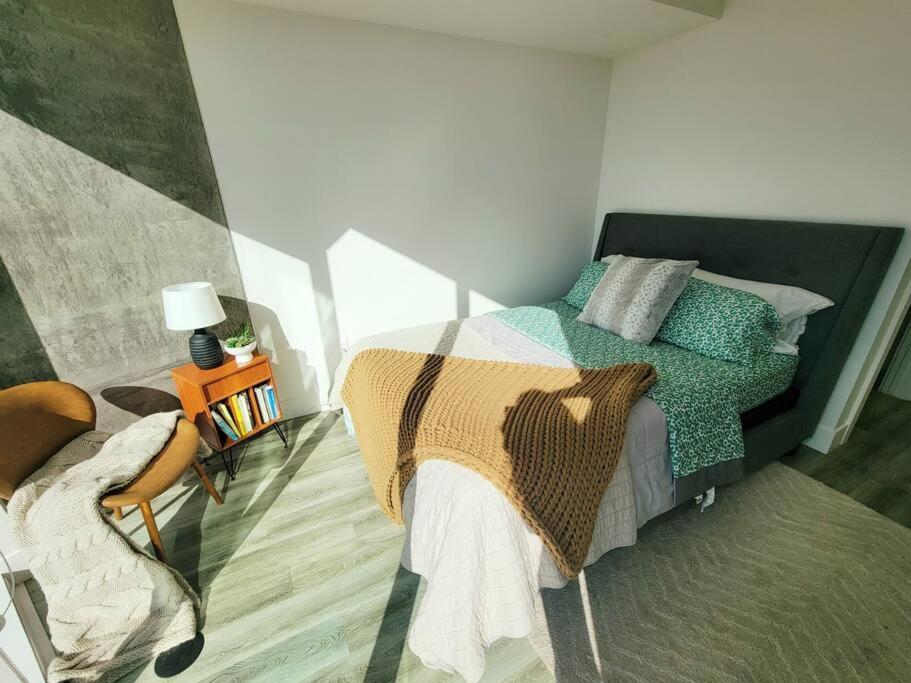Bayview Lux One-bedroom 1min To Petco Park Convention Center Gaslamp Pool, Hot Tub Apartment