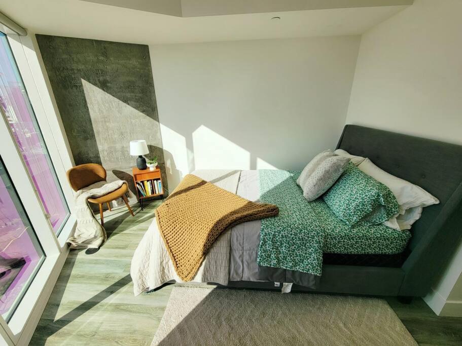 Apartment Bayview Lux One-bedroom 1min To Petco Park Convention Center Gaslamp Pool, Hot Tub *