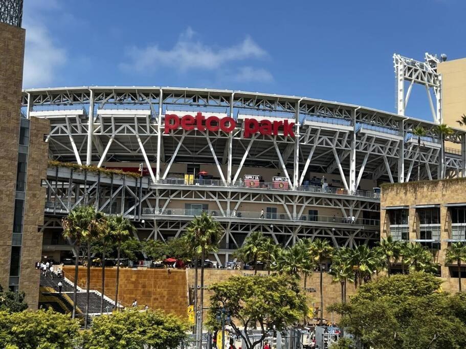 Apartment Bayview Lux One-bedroom 1min To Petco Park Convention Center Gaslamp Pool, Hot Tub